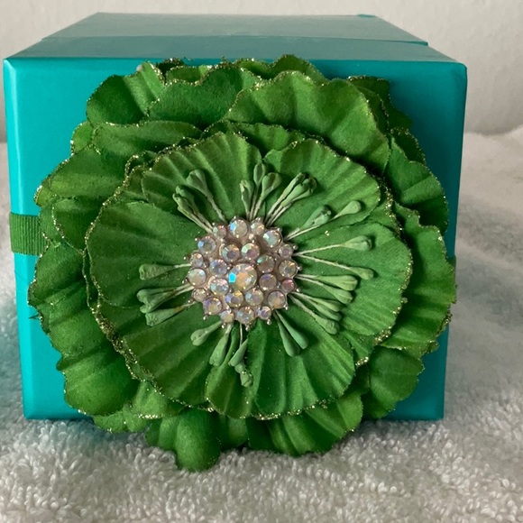 🦚TIEKS GREEN FLOWER AND BAG🦚 - Picture 6 of 13